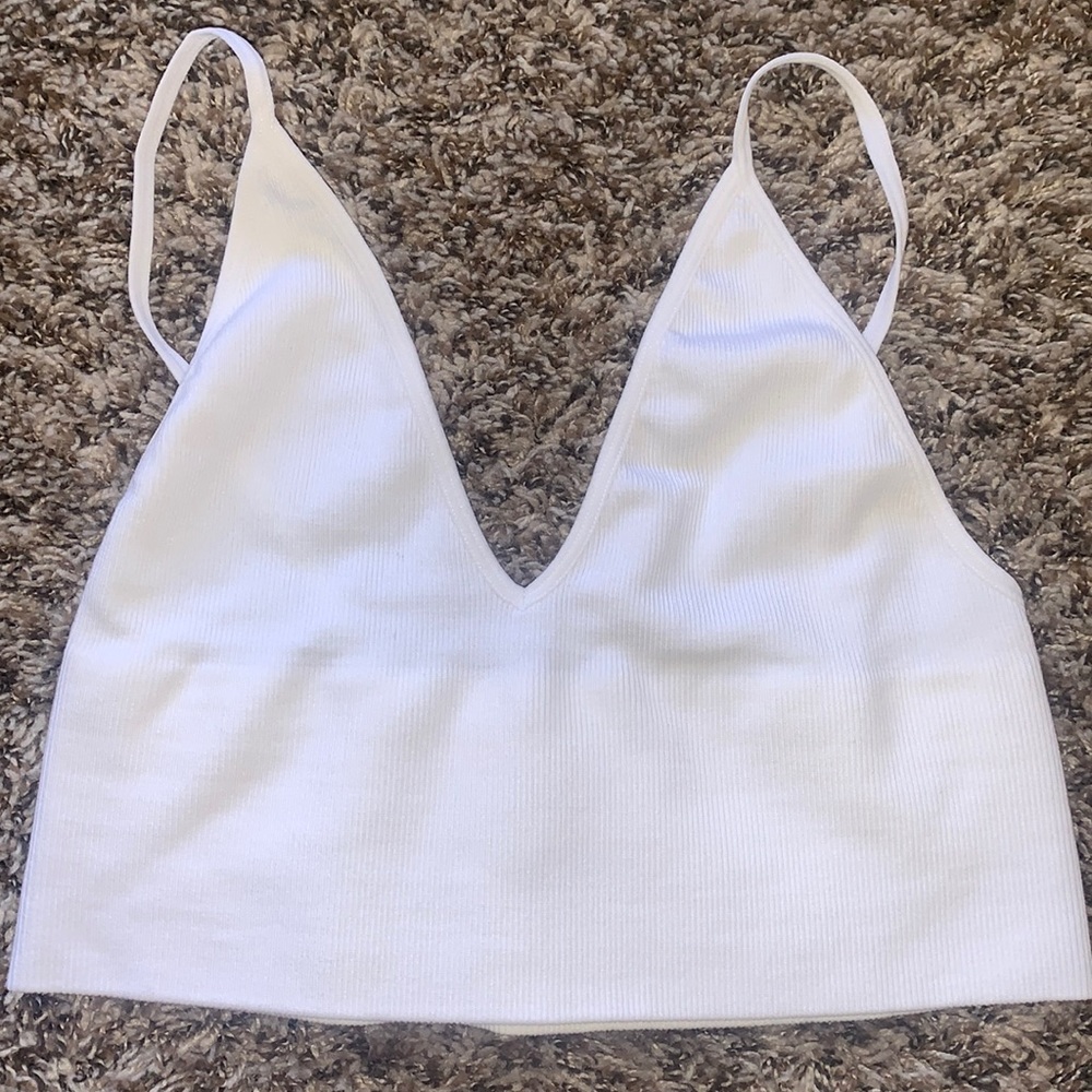 Brand new! Luca & Grey by Aspen Ovard white crop top